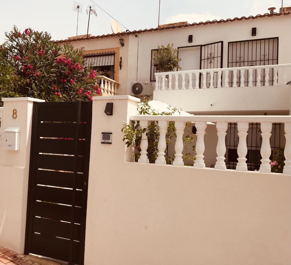 Apartamento Salinas トレビエハ エクステリア 写真
